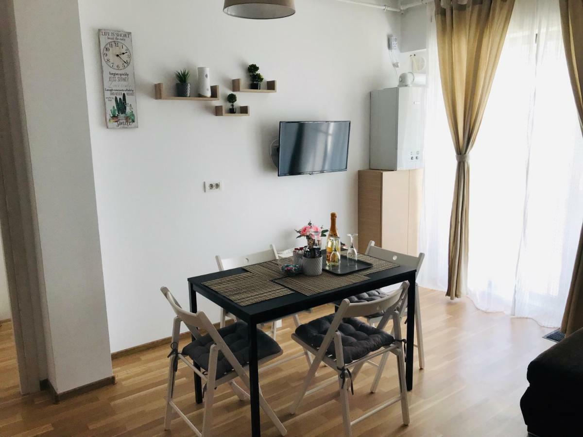 דירות מאמאיה Apartament Cristina מראה חיצוני תמונה