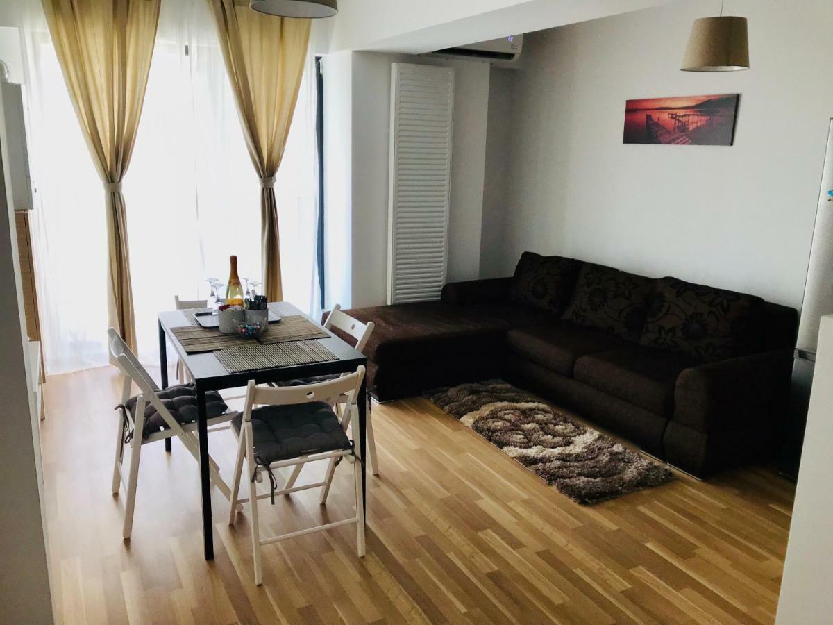 דירות מאמאיה Apartament Cristina מראה חיצוני תמונה